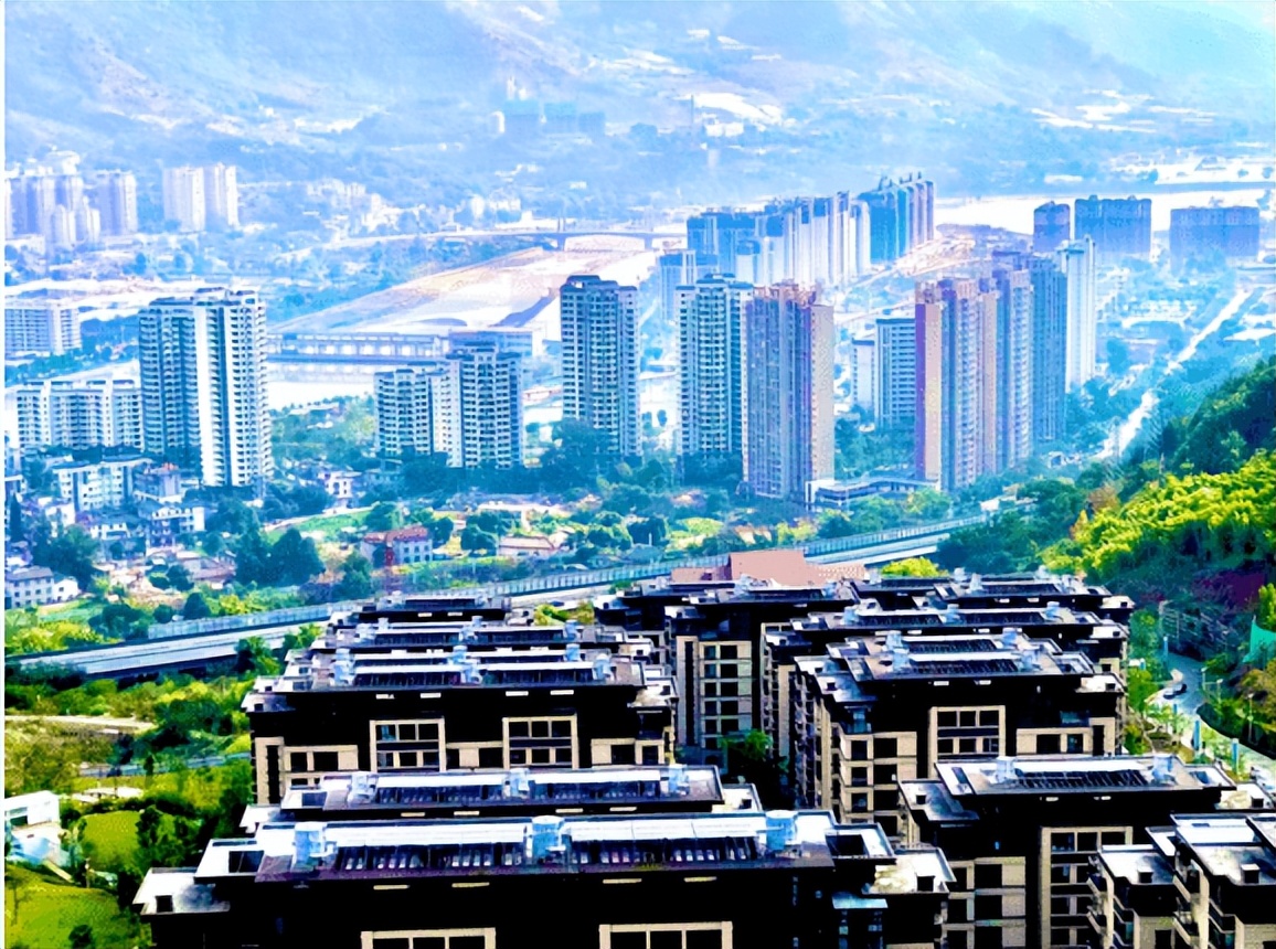 鏁f枃鑸媿,鏁f枃绔欏湪灞遍《閬ユ湜骞冲師