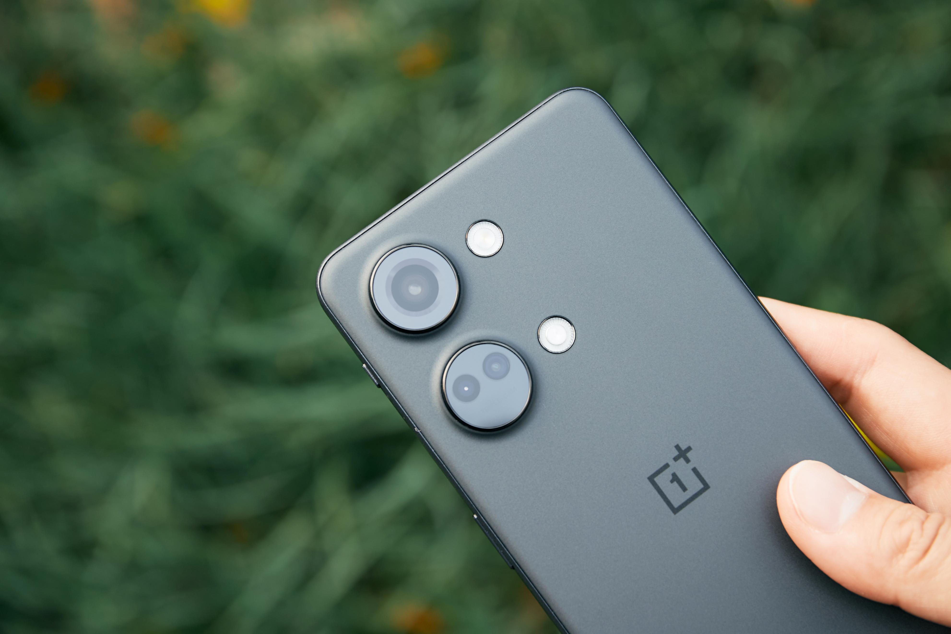 一加ace2v和redminote12turbo跑分,一加ace2v上手体验