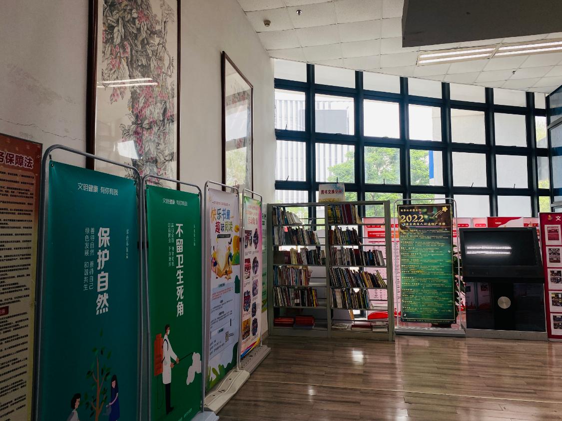 深圳图书馆最佳看书位置,深圳龙华图书馆儿童看书攻略