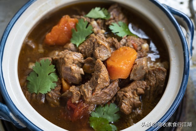 豪门保姆747,简衣素行豪门保姆747