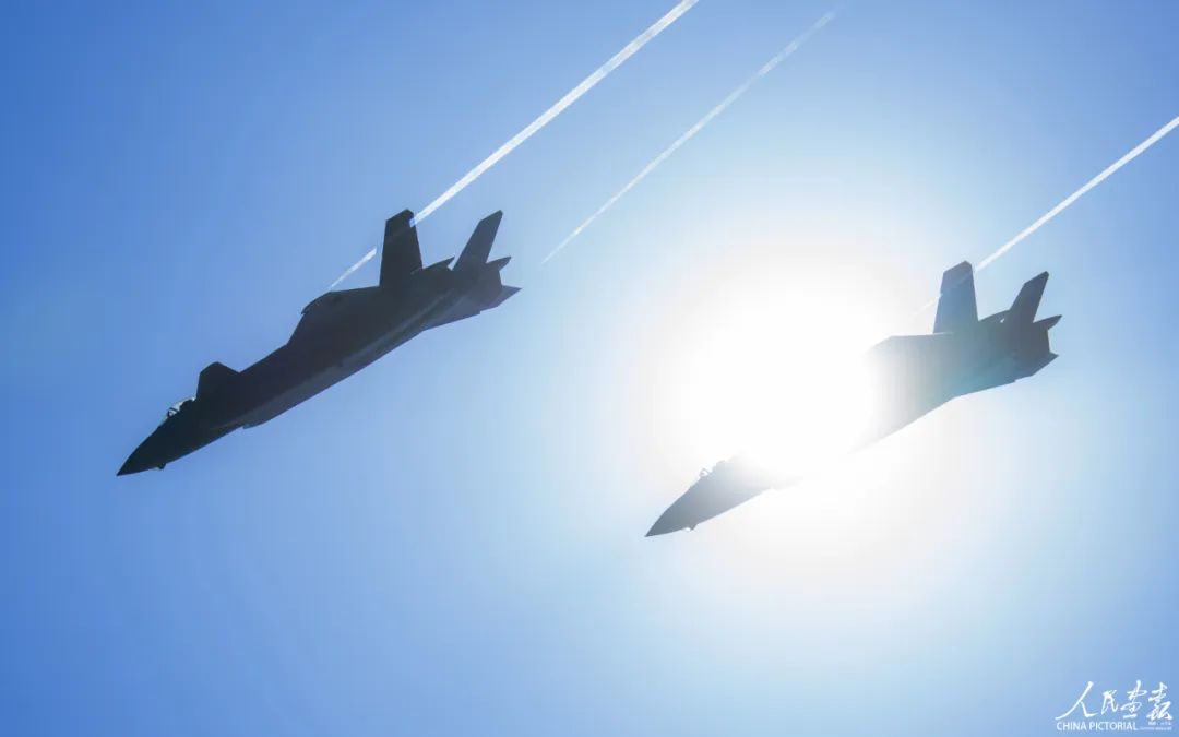 歼20首飞纪录片完整版,歼-20首飞珍贵画面曝光