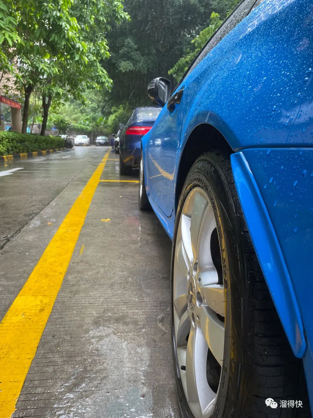 「DRSAFETYDRIVING」小岚传你几招安全驾驶，幸福一辈子