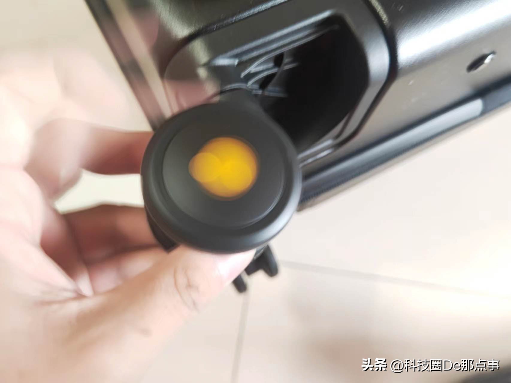 长期出差用什么？用地平线8号城市脉搏系列24寸拉杆箱