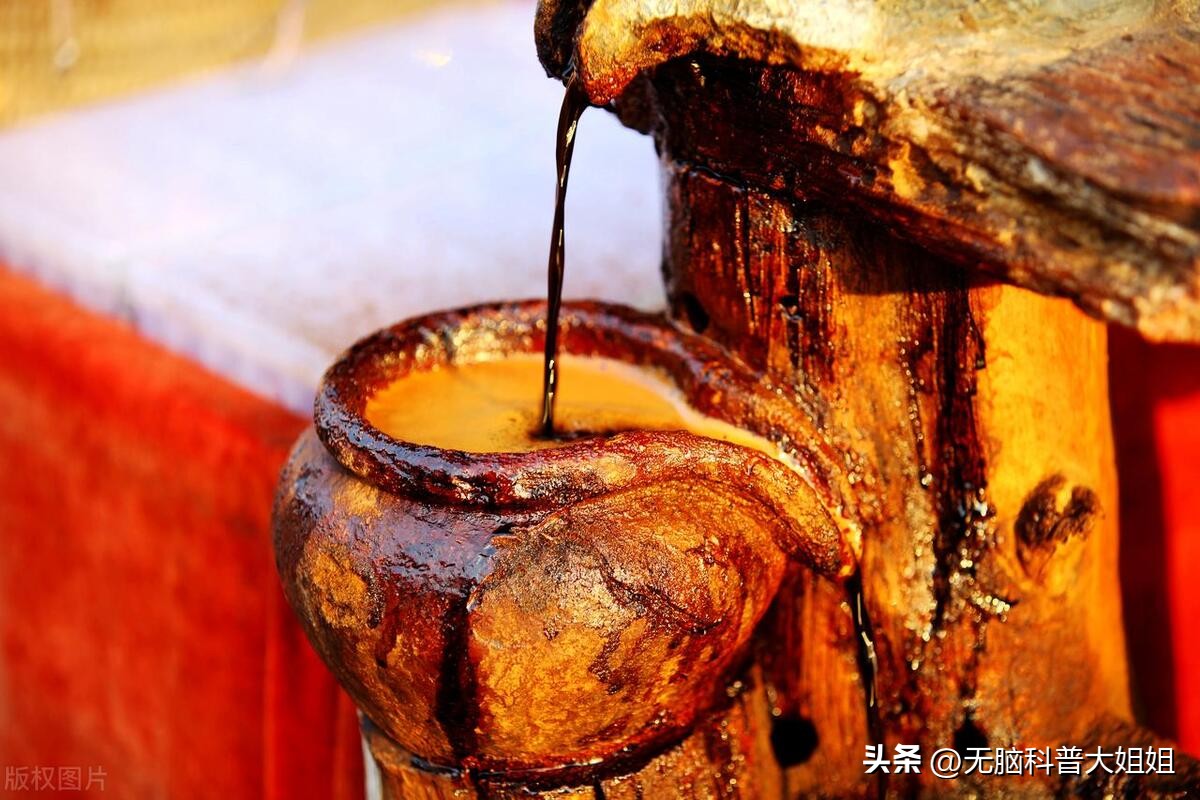 食用醋里有乙酸成分是不是勾兑醋,食品级冰乙酸可以勾兑醋吗