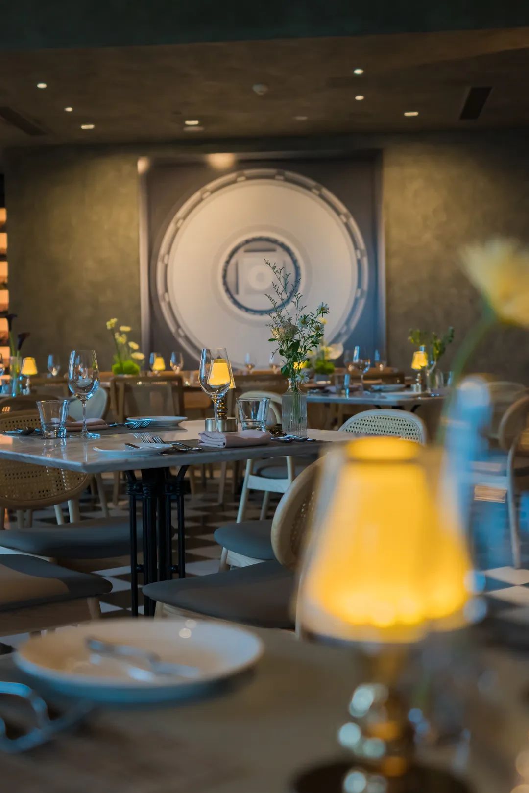 隐藏在历史博物馆旁边的院子,上海历史博物馆顶楼西餐厅