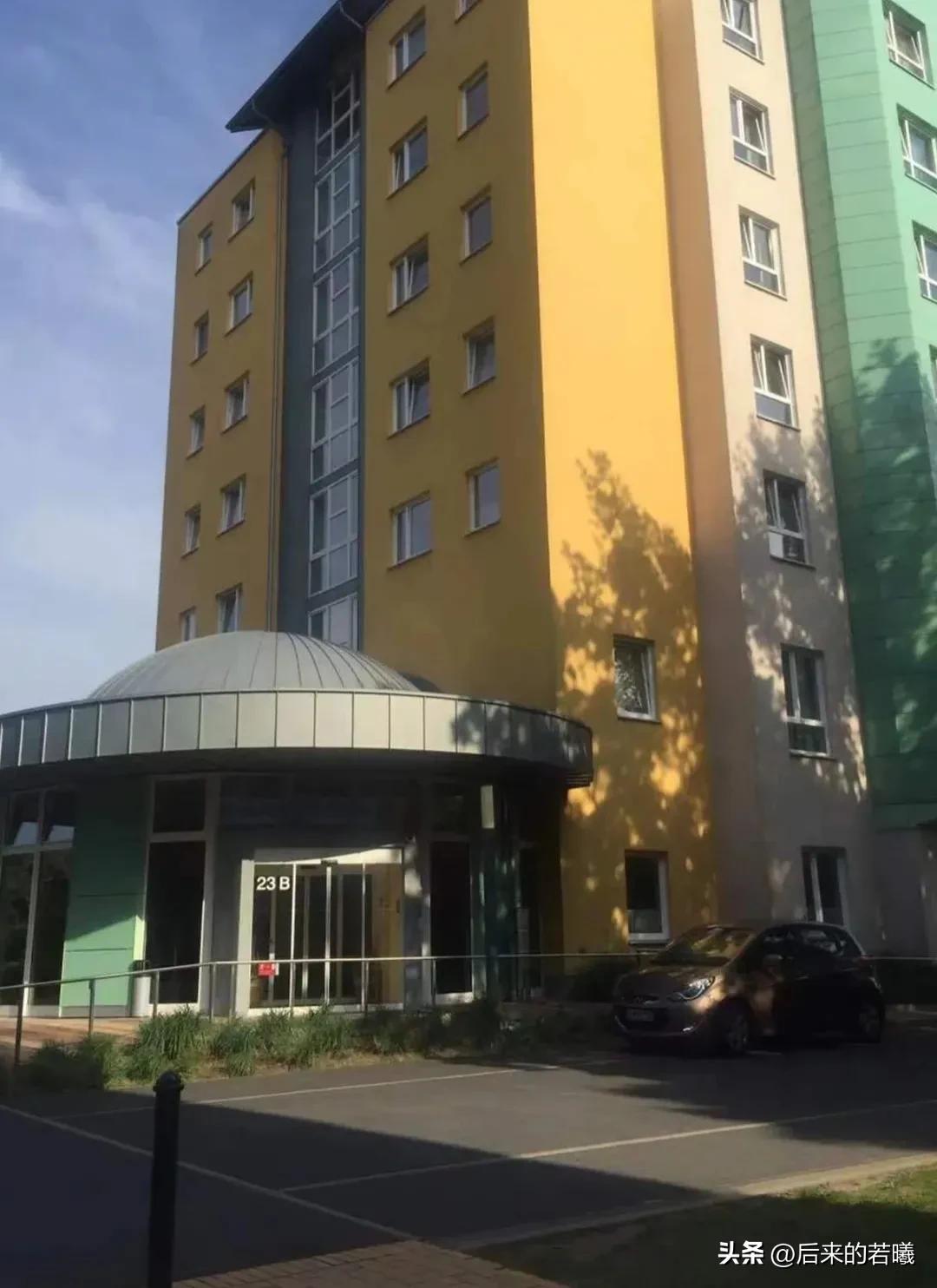 护士去德国要先学德语还是英语,我到德国留学的第一天