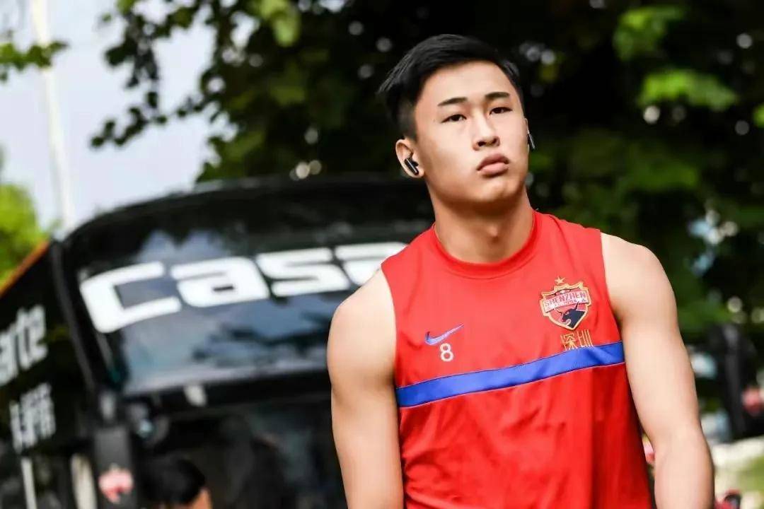 韦世豪戴伟浚唯一国足希望,国足vs韩国韦世豪戴伟浚