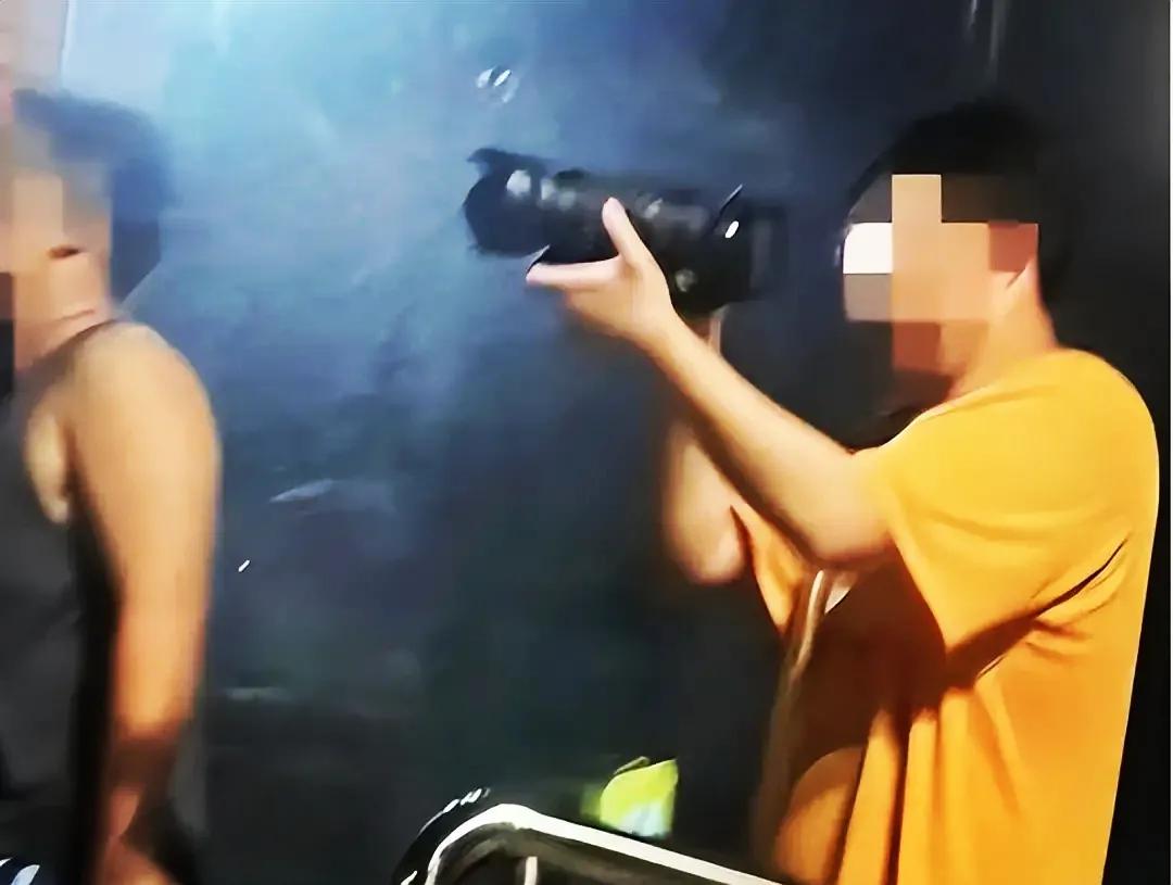 四川传媒现场,四川传媒上热搜