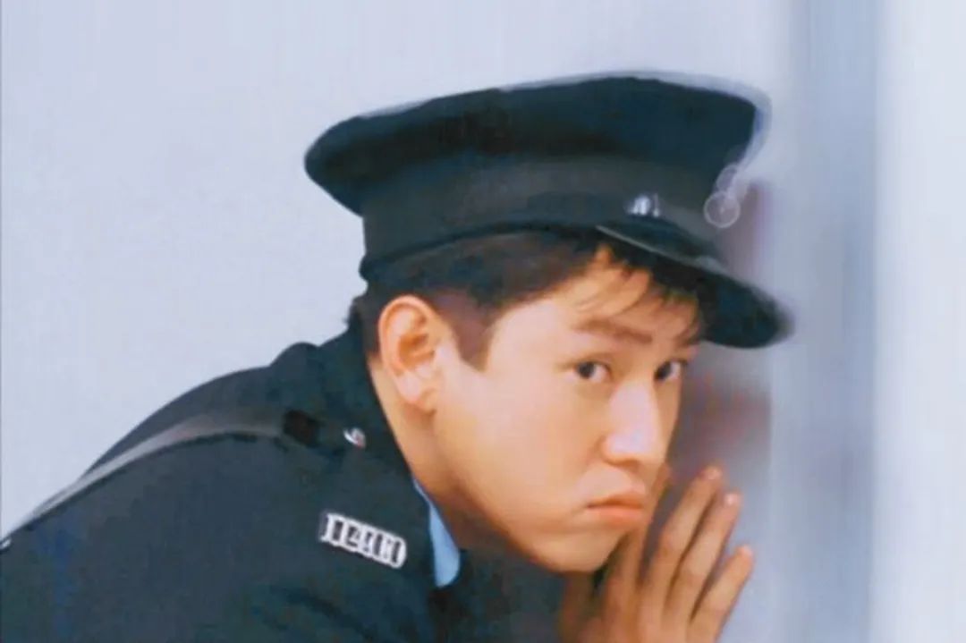 张国荣80年代天王巨星现场,80年代香港的天王巨星和天后