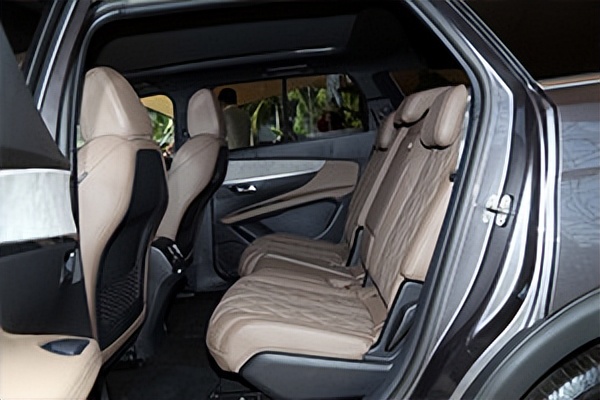 20万内家用最值得推荐的suv,20万左右家用买轿车好还是suv好