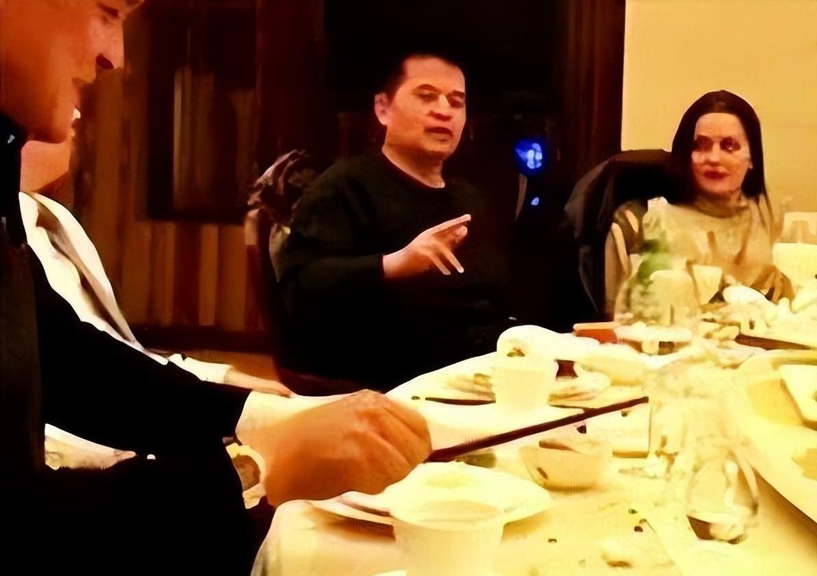 58岁毕福剑离开央视到哪了,离开央视毕福剑现在过得如何