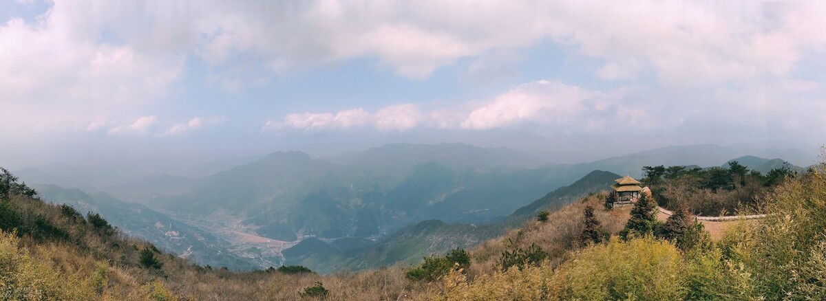 小学语文三年级下册必背古诗,小学语文考编必背古诗汇集朗读