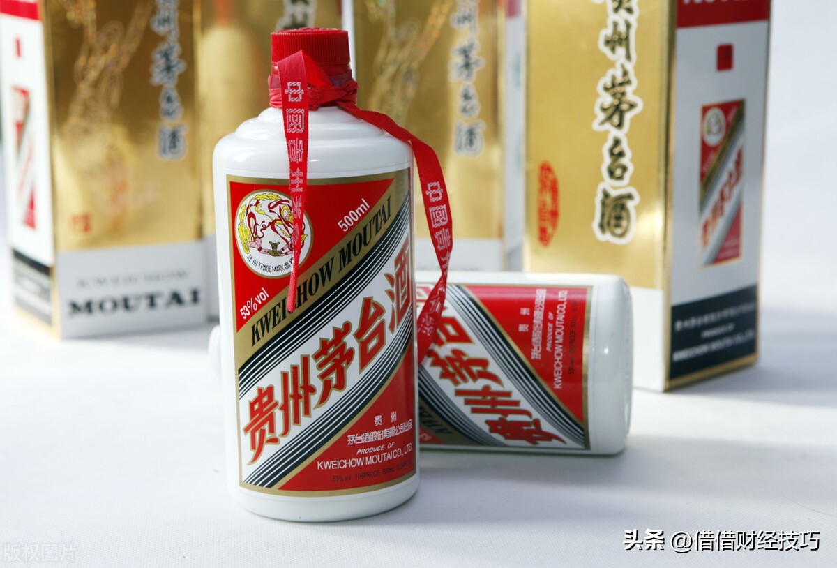 海关查带14瓶茅台酒,18瓶茅台过关被查