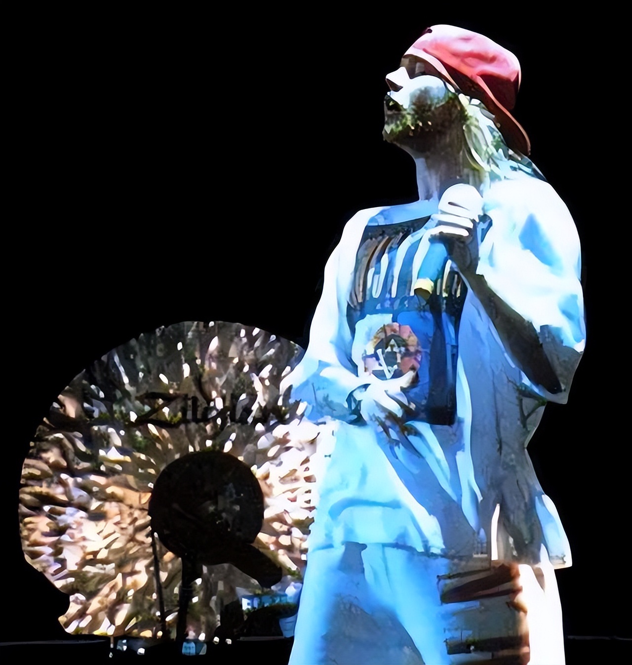 盘点史上15场最灾难性的现场演出！公开辱国，甚至裸露隐私部位？