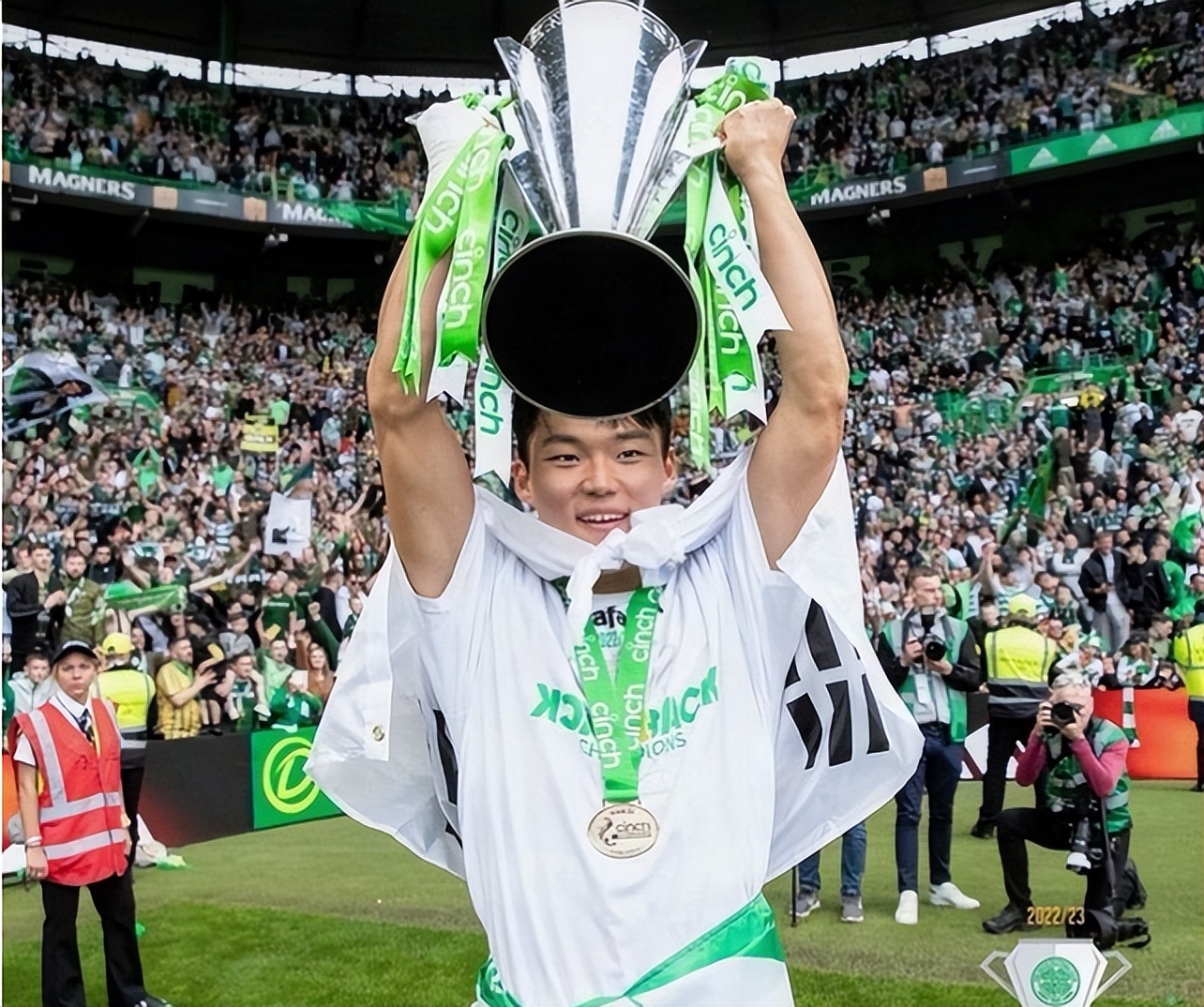 韩国球员吴贤奎接受采访,吴贤奎韩国