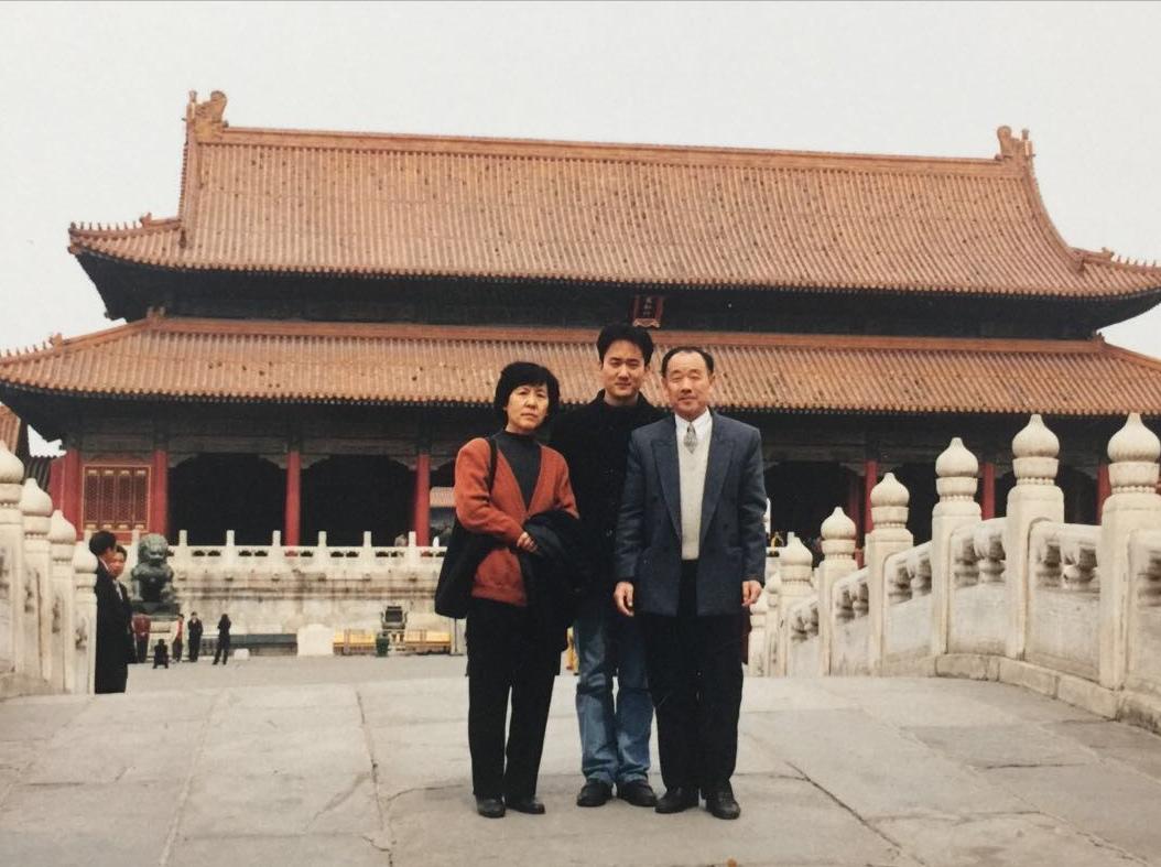 误杀2肖央把群众演员吓哭,误杀2肖央演技炸裂吓哭