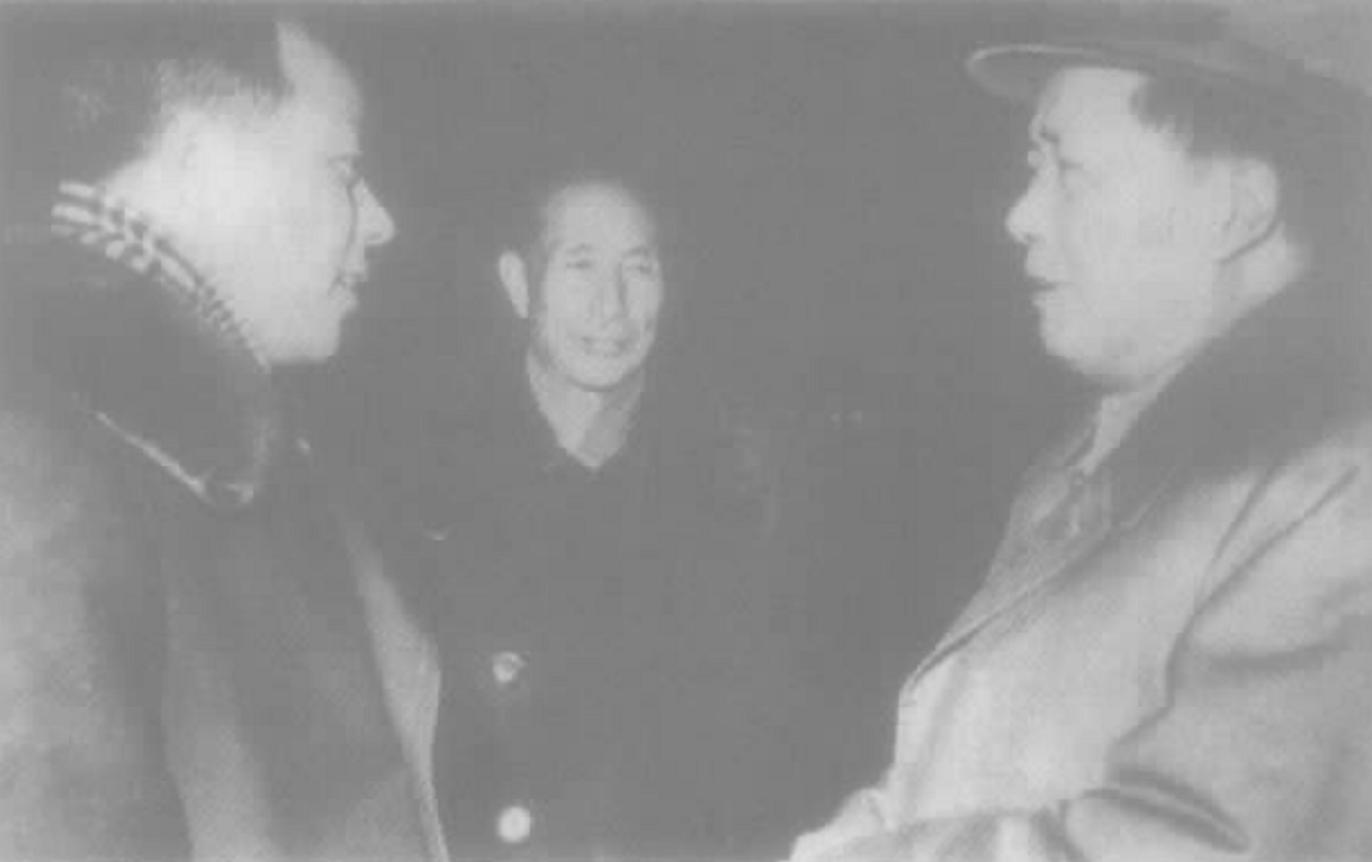 周而复参观*国靖**神社，回国后被开除*党**籍，16年后*纪委中**决定：平反