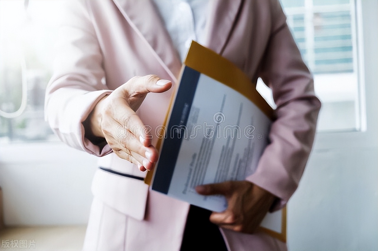 怎样判断领导是否喜欢你,如何判断男领导喜欢你