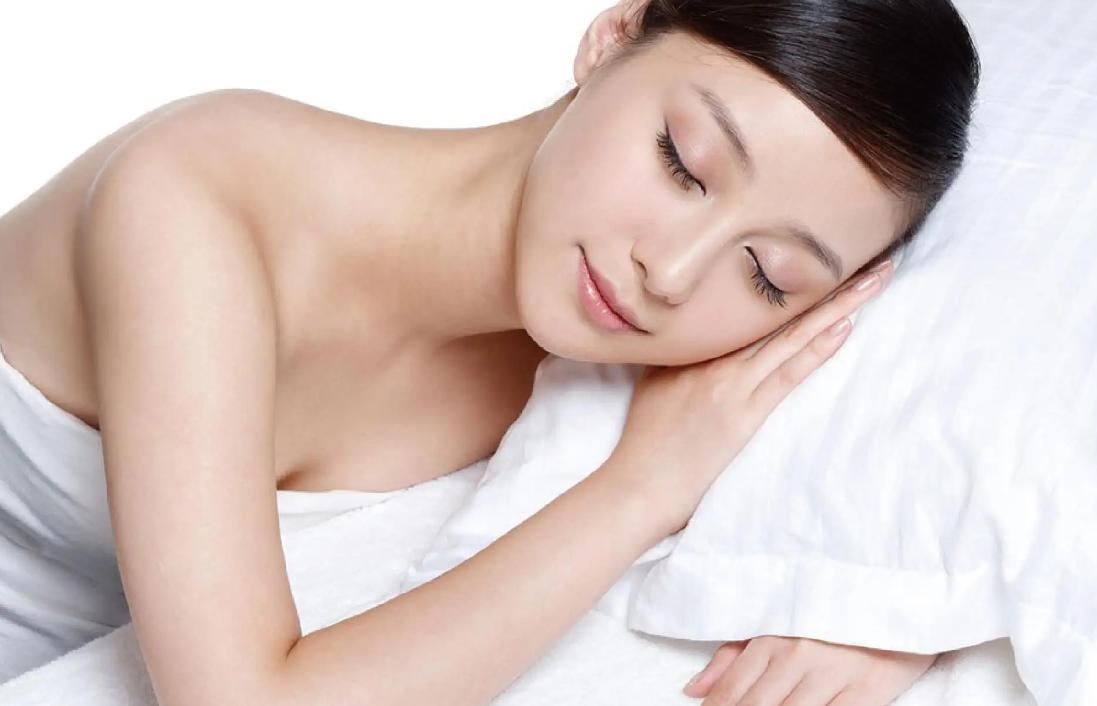 如果长期裸睡会怎么样,坚持一年裸睡会怎么样