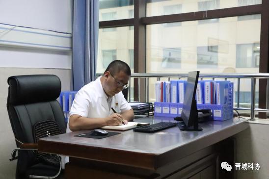 科技工作者要坚守初心勇担使命,展现新时代科技工作者精神风貌