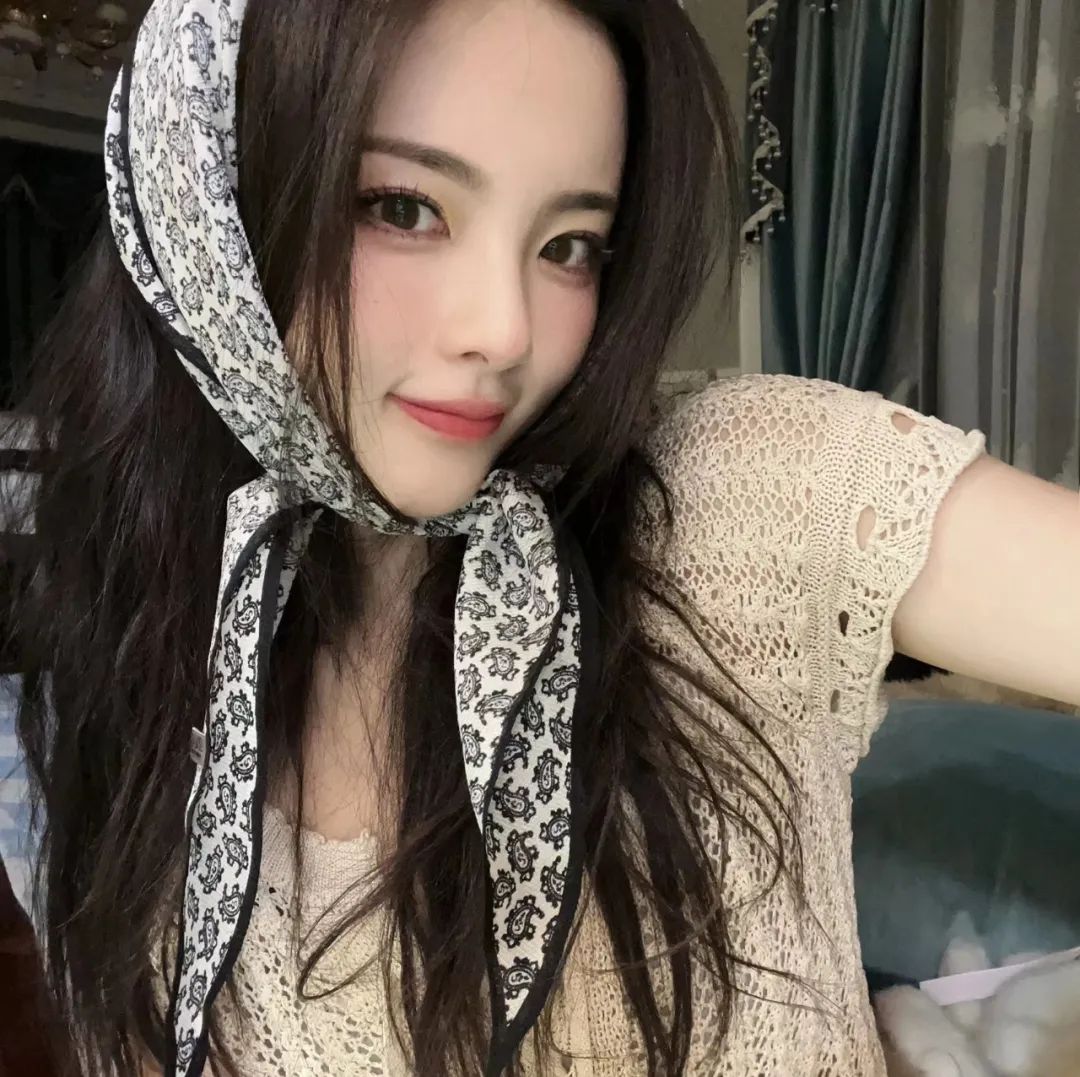 杨超越整了容吗,杨超越变了一个样子吗