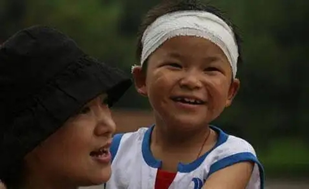 小英雄林浩救人的故事,林浩抗震救灾小英雄坐过牢吗