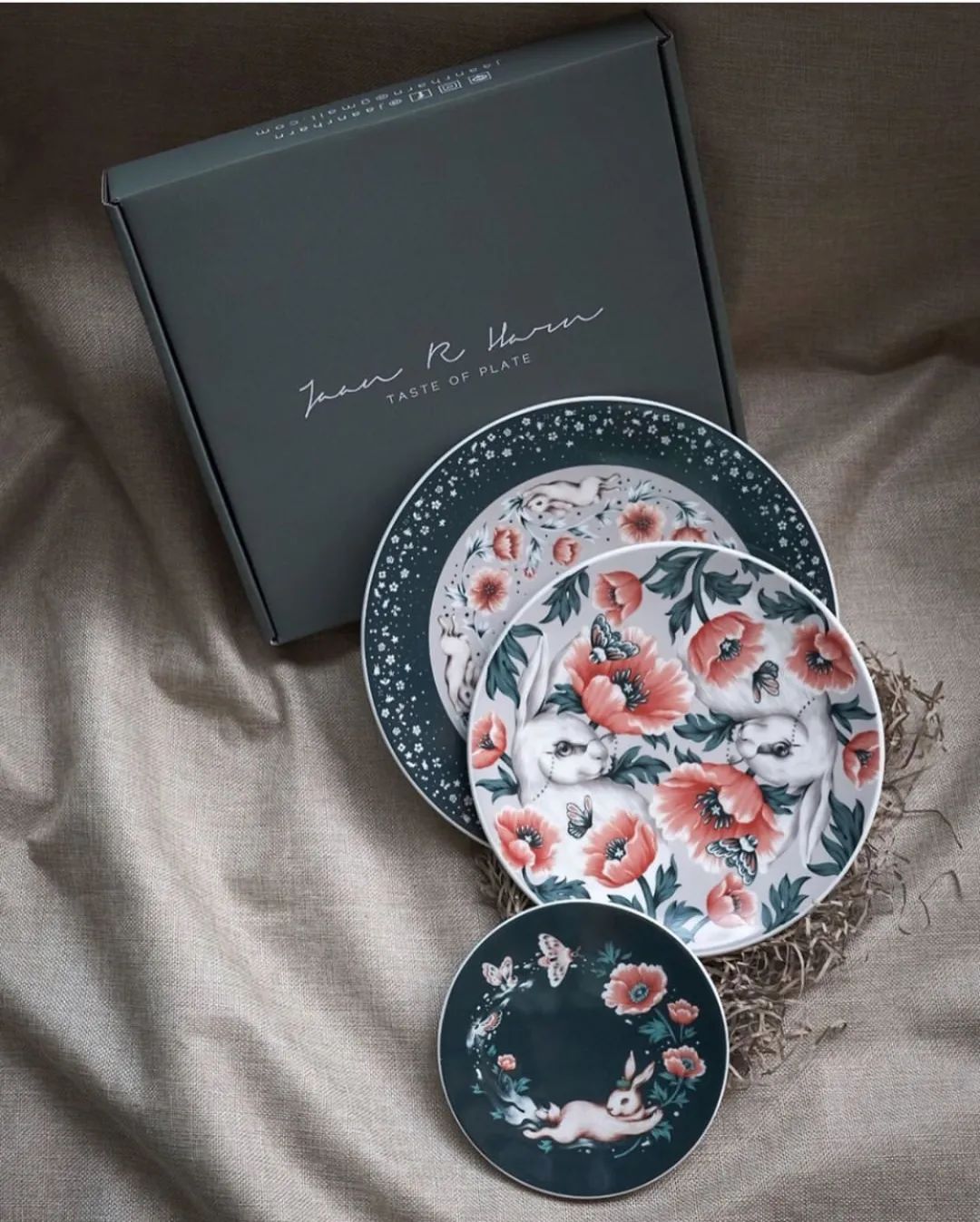 2022全球30位热门女装服装联名设计师和艺术家