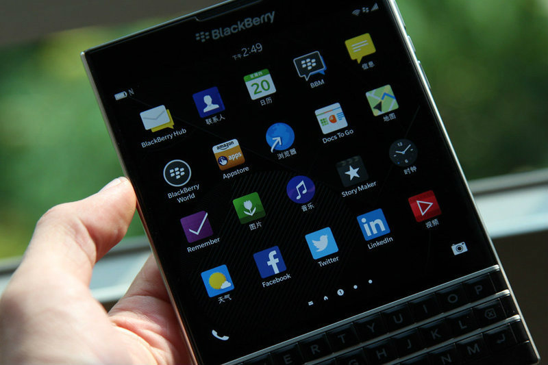 黑莓手机passport二代银色,全屏幕黑莓手机