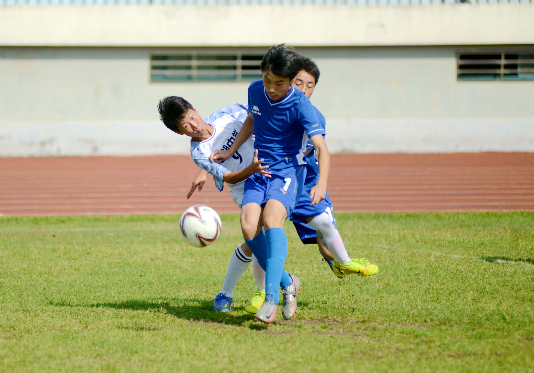 宁波市2021届足球八人制校园联赛,奉化初中联赛今年会有足球比赛吗