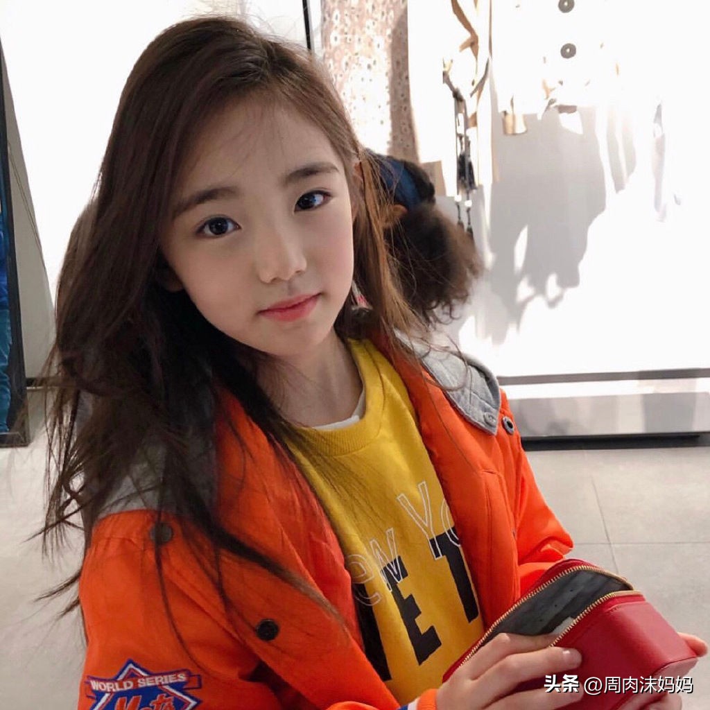 贝克汉姆和八岁女儿,贝克汉姆女儿小时候不走路