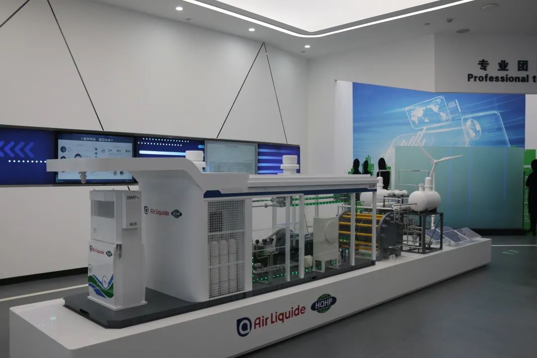 走进DBA企业厚普股份，看刘兴如何实现从技术员到企业高管的跨界