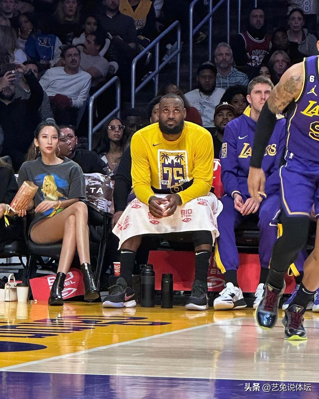 球星梅西的年收入多少,2020年足坛十大收入最高的球员