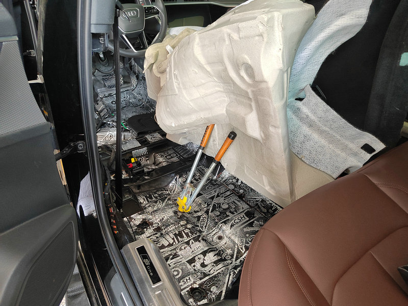 奥迪a6l隔音效果最好的一款车型,新款奥迪a6l四门隔音