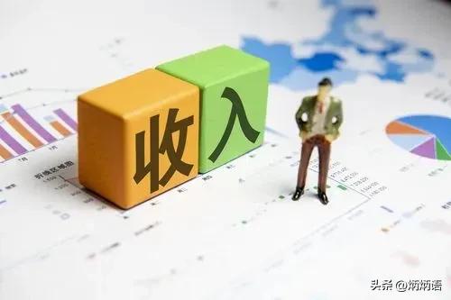 笑破病房！低收入者小明靠幽默医治病痛，全村人笑翻天