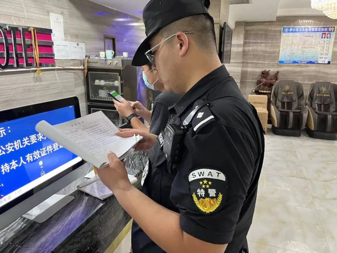 夏季治安打击整治“百日行动”丨尽锐出战！河南洛阳公安全力开展夏夜治安巡查宣防第二次集中统一行动