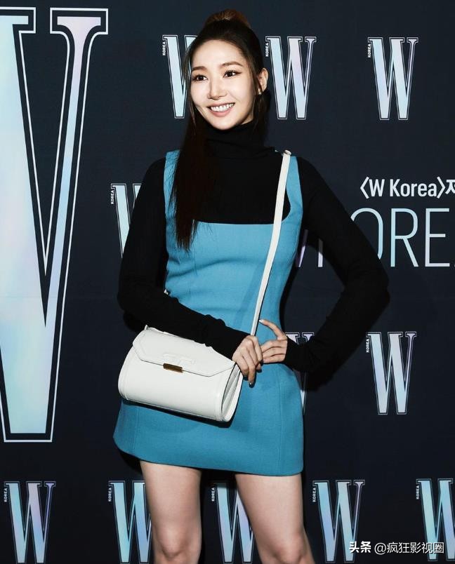 韩国女星朴敏英整容,朴敏英被称为韩国整容界女星范本