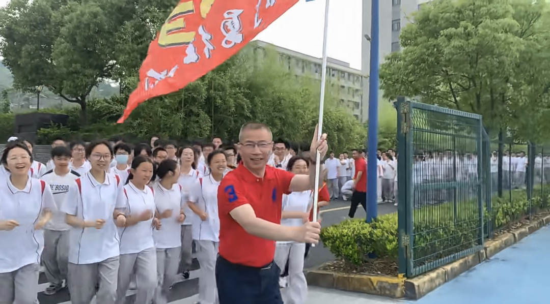 此去前程似锦归来仍是一见如故,此去前程似锦归来依旧少年