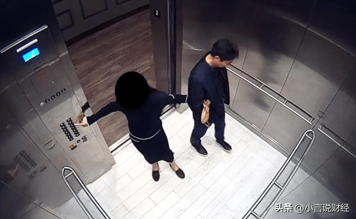 刘强东退出董事会拿了多少钱,刘强东卸任后目前在干嘛