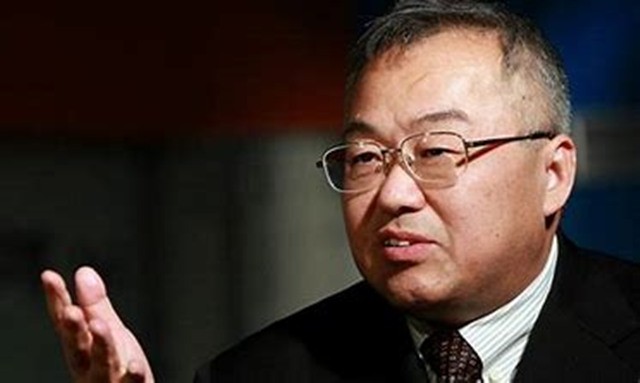 从“良心经济学家”到“江湖*子骗**”，*咸平郎**如何一步步走下神坛？