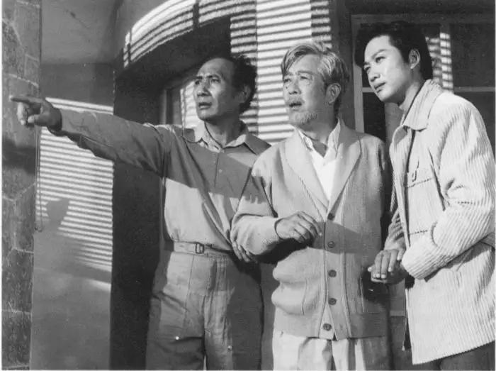 珊瑚岛上的死光完整版,珊瑚岛上的死光完整视频