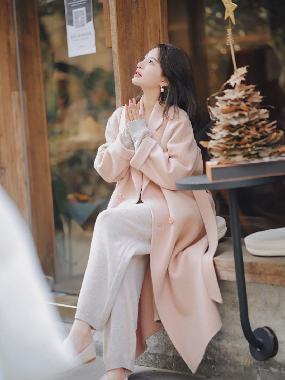 大衣配半身裙什么裙子最好看,大衣搭配什么半身裙才好看