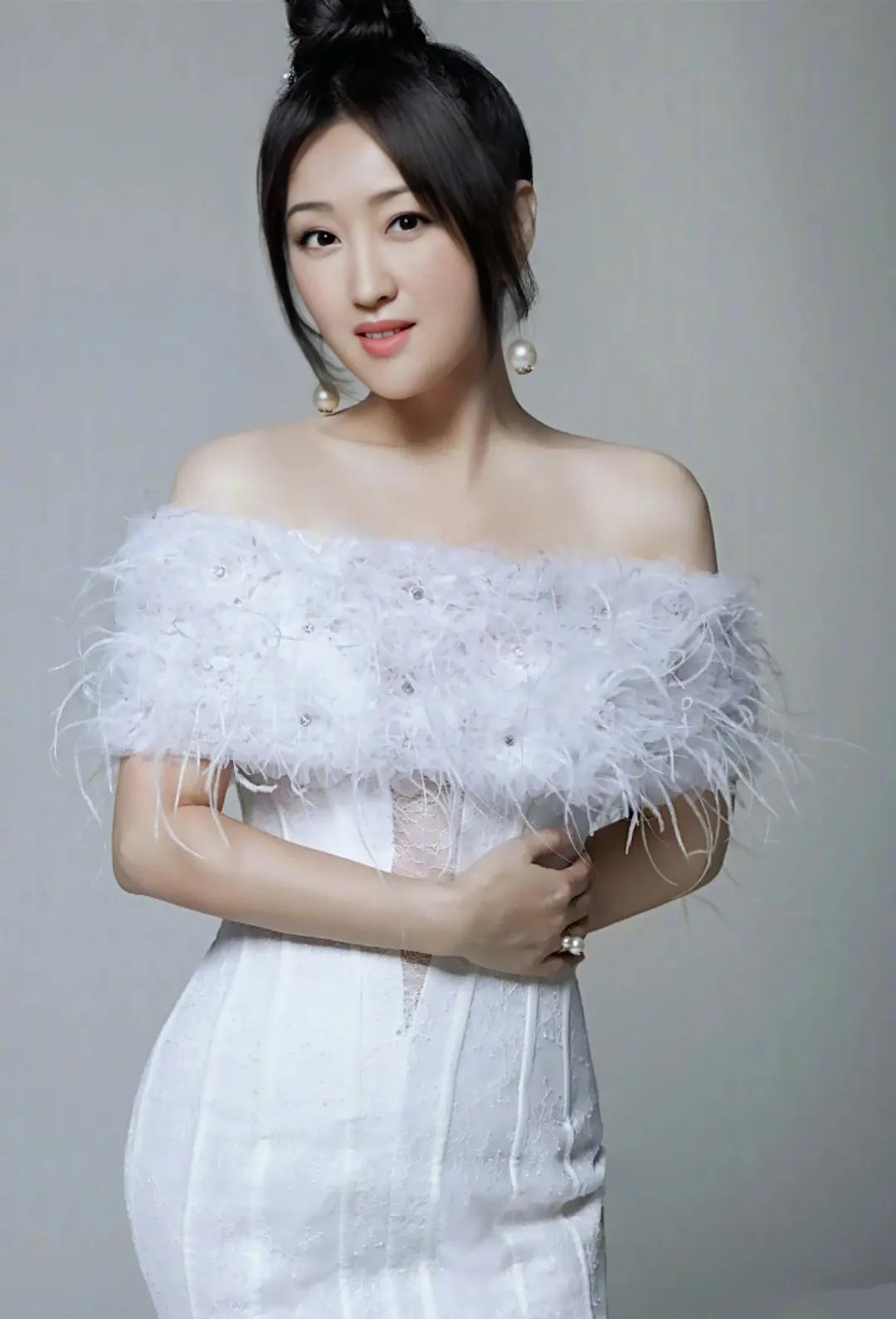 杨钰莹最迷人的采访,杨钰莹有多迷人