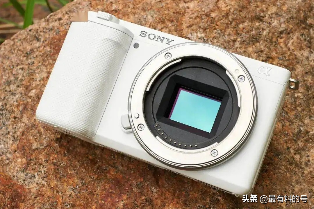 好不容易抢到，为何我最后又取消了4889元的索尼ZV-E10L套装？