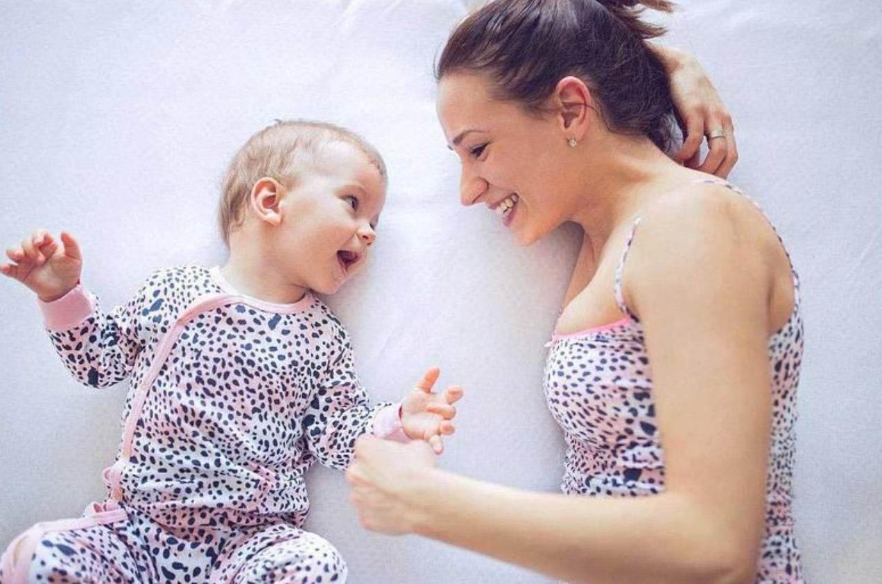 1岁半宝宝怎么才能开口说话,如何引导1岁半岁孩子说话