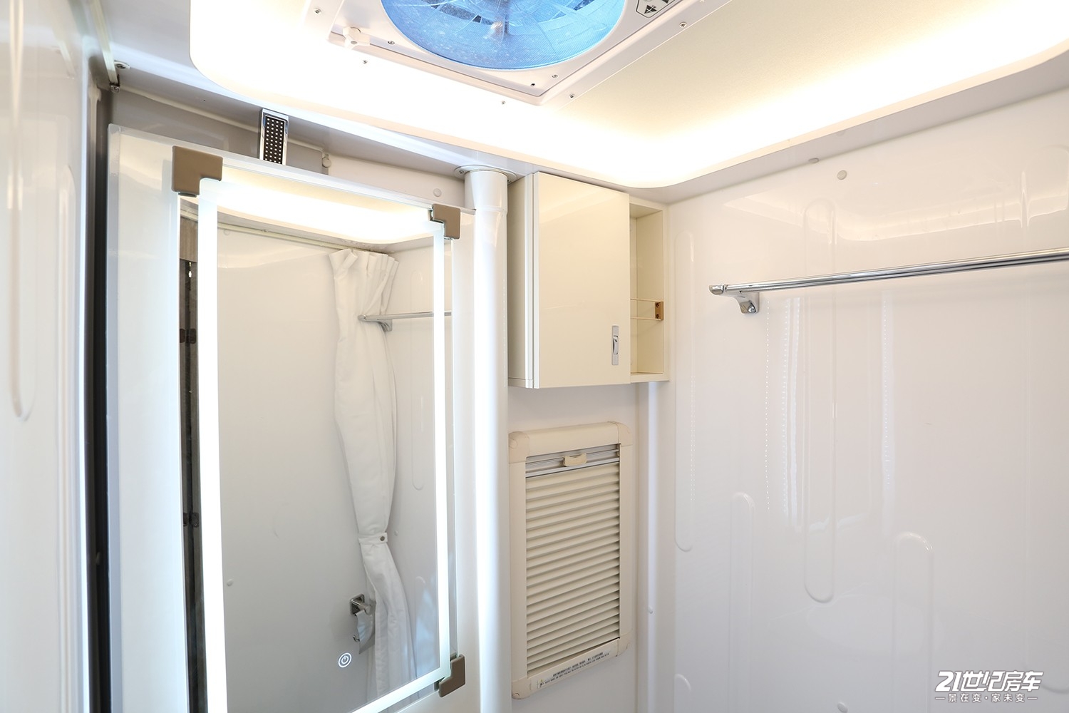 太快了！高压快充2.5小时充满10度电！隆翠C620这么猛？