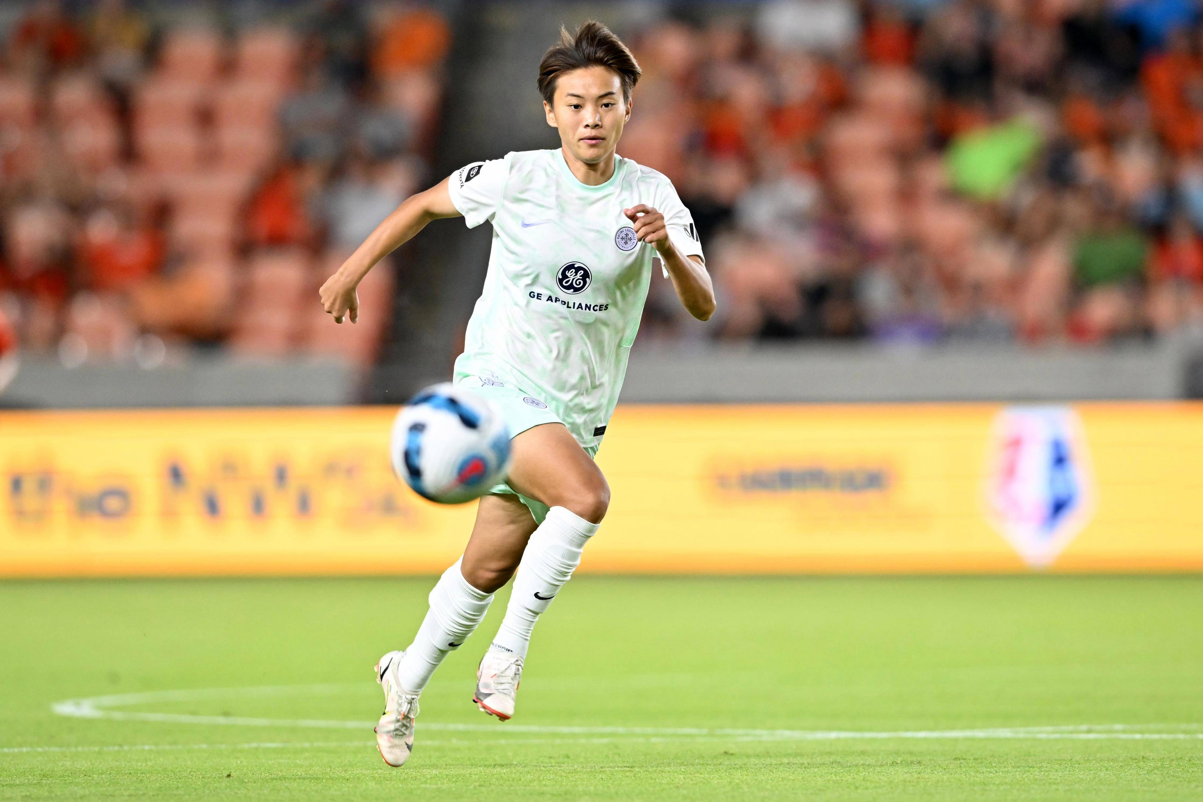 王霜2:1,张琳艳王霜进球