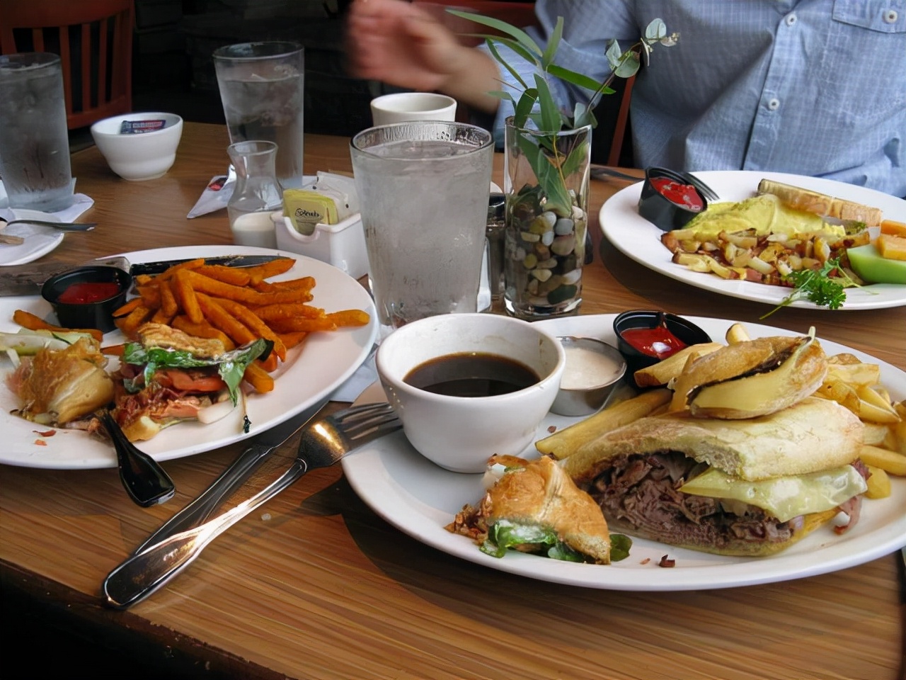 中国诗词大会我未成名君未嫁点评,我未成名君未嫁下一句是什么意思