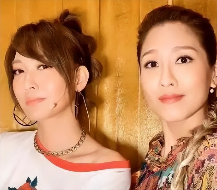 明明是双胞胎却被区别对待电影,明明是双胞胎却被区别对待的电影