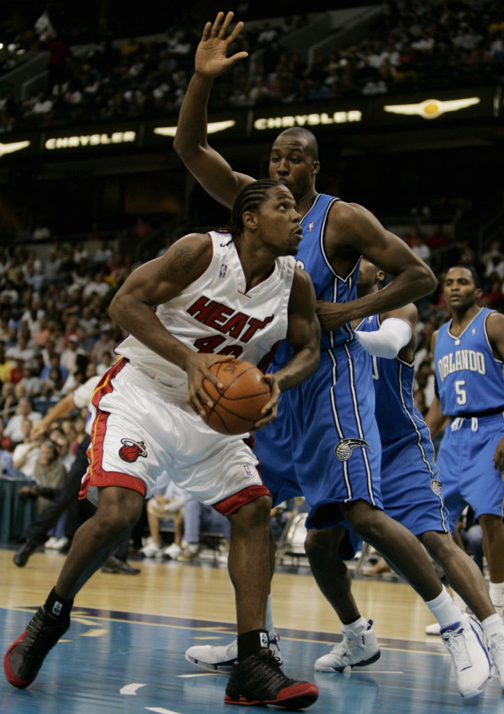 德怀特霍华德奥兰多,阿迪达斯霍华德历代篮球鞋图片