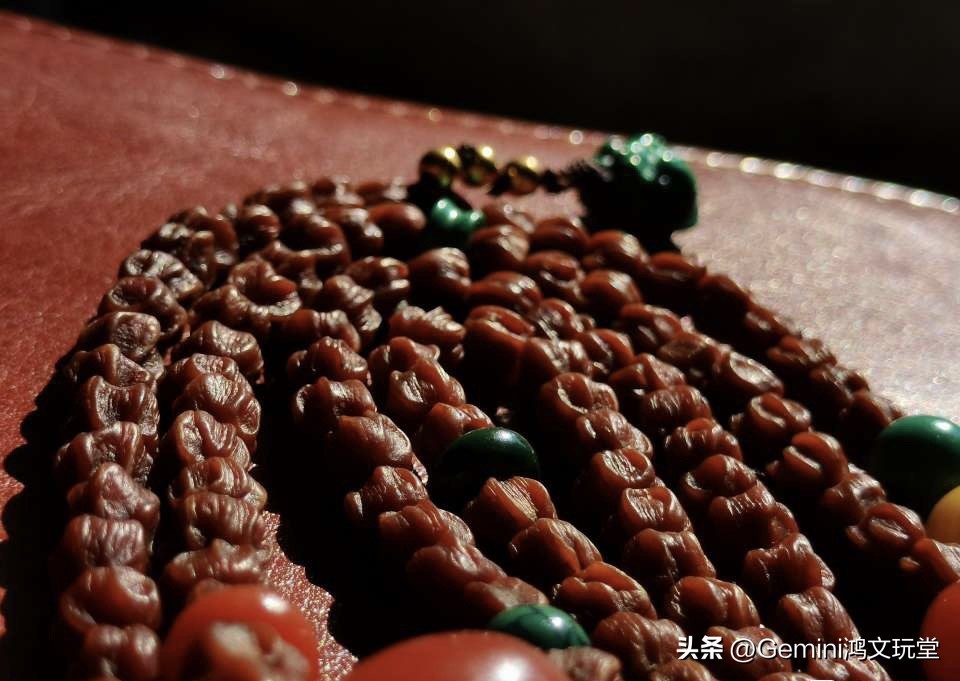 戴手套盘手串能包浆吗,手套能盘出包浆吗